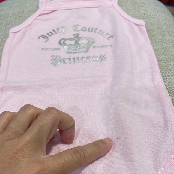 3 pack Juicy Couture onesies - Picture 15 of 15